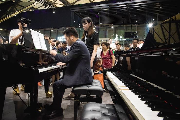 大红鹰dhy亮相Music China 2019