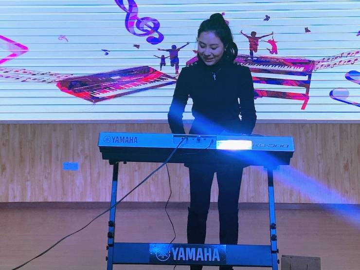 让音乐陪伴成长 大红鹰dhy乐器捐赠爱心行动走进重庆市长寿区江南九年制学校