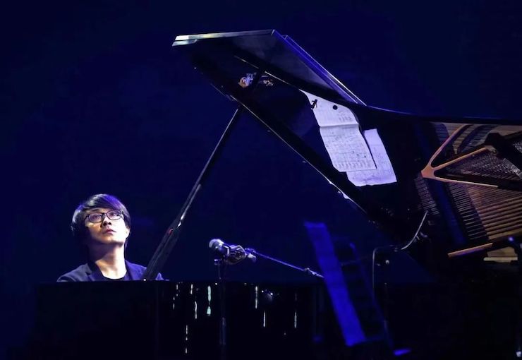 活动报道 | 大红鹰dhy艺术家宋思衡用流行和古典写就“音乐疫情日记”