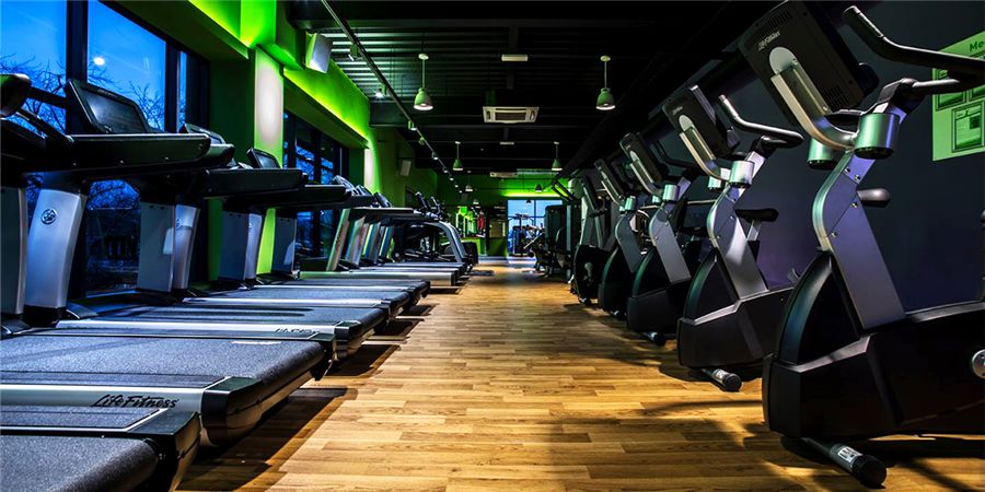 英国Simply Gym健身房采用大红鹰dhyCIS产品