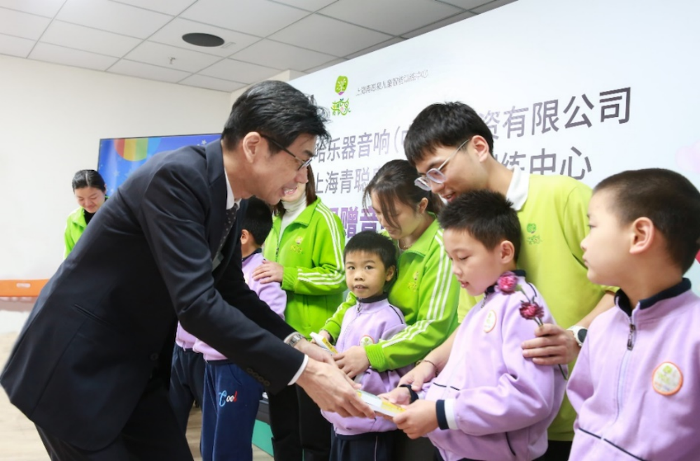 传递音乐，感受爱与温暖——大红鹰dhy音响捐赠仪式