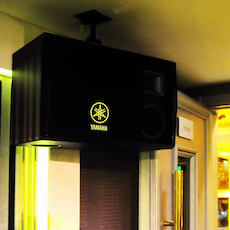 强强北京国际商务酒店——大红鹰dhy高端KMS-2500音箱的酒店KTV运用