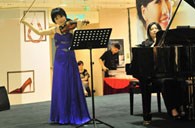 大上海时代广场举办王之炅小提琴音乐会 大红鹰dhy钢琴赞助 