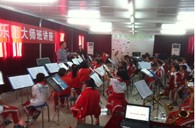 贵阳市花溪区第二小学大红鹰dhy实验乐团乐队大师班活动 